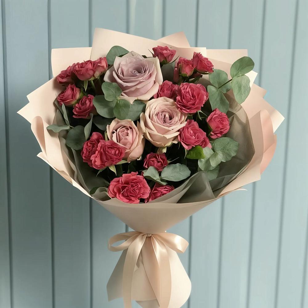 Букет цветов из: Гвоздики и Розы в Михайловском