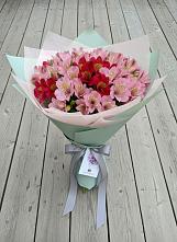 Букет цветов из:  Альстромерии в Михайловском