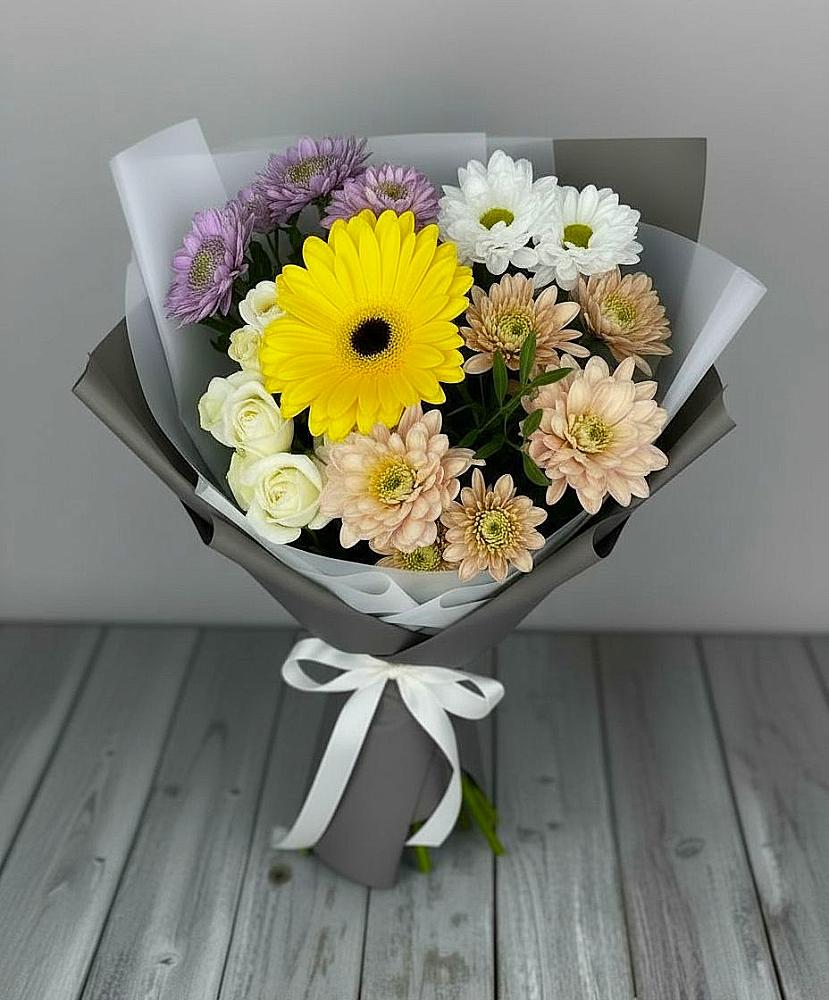 Букет цветов из: Розы, Герберы и Хризантемы в Михайловском