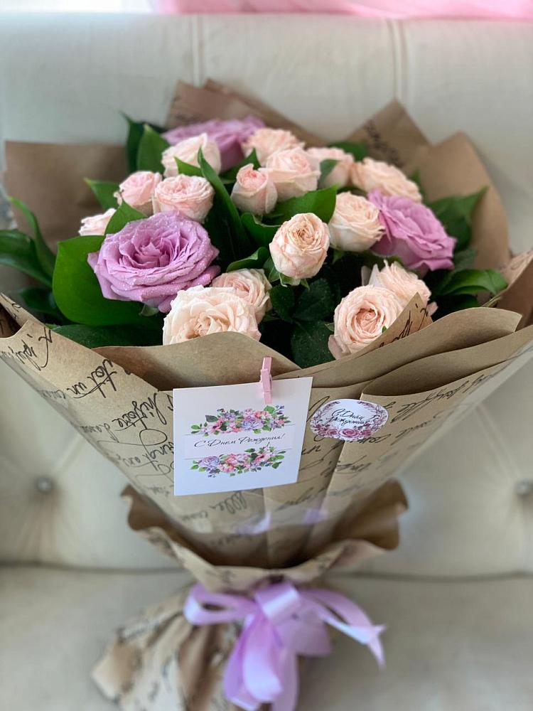 Букет цветов из: Розы в Михайловском