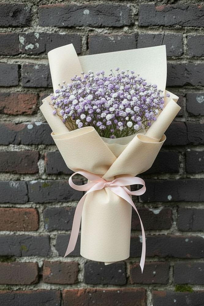 Букет цветов из: Гипсофила в Михайловском