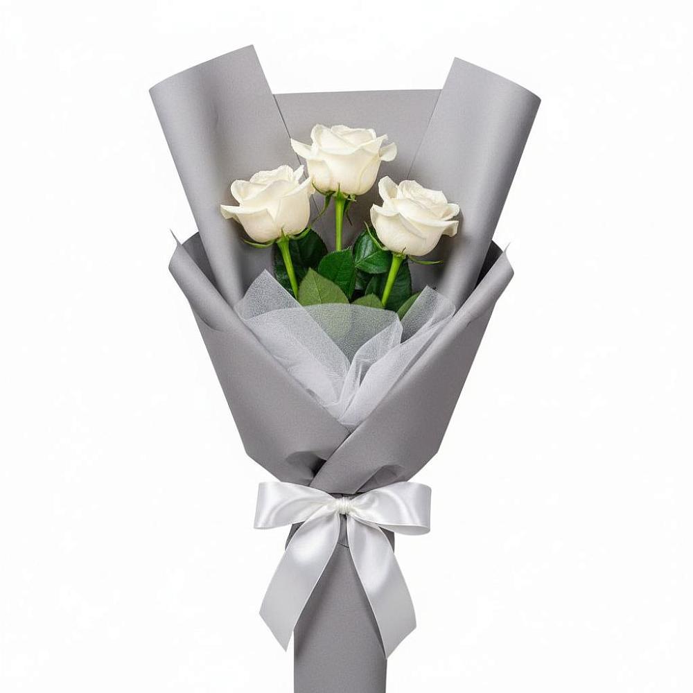 Букет 3 белые розы в Михайловском