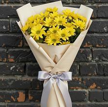 Букет цветов из:  Хризантемы в Михайловском