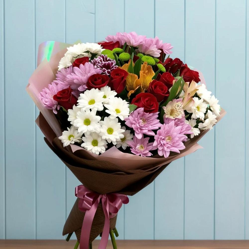 Букет цветов из: Розы, Хризантемы и Альстромерии в Михайловском