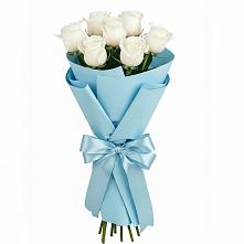 Букет 7 белых роз Проуд в Михайловском