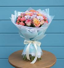 Букет цветов из:  Хризантемы и Розы в Михайловском