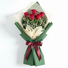 Букет цветов из:  Розы в Михайловском