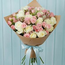 Букет цветов из:  Розы в Михайловском